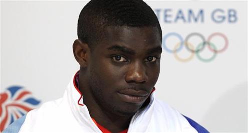 رسمياً.. أستون فيلا يتعاقد مع لاعب فيورنتينا ومانشستر سيتي